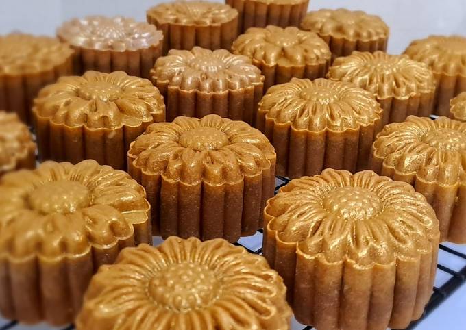 Resep Mooncake oleh Yuliana Law - Cookpad