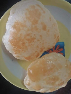 भटूरे (Bhature recipe in Hindi) रेसिपी मुख्य फोटो