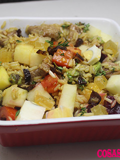 Una foto de Ensalada de arroz al microondas, con cerdo