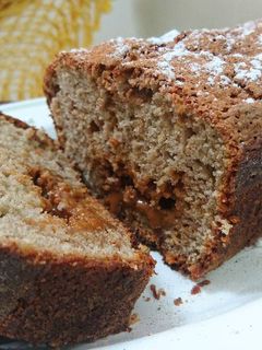 Una foto de Budín de banana y dulce de leche