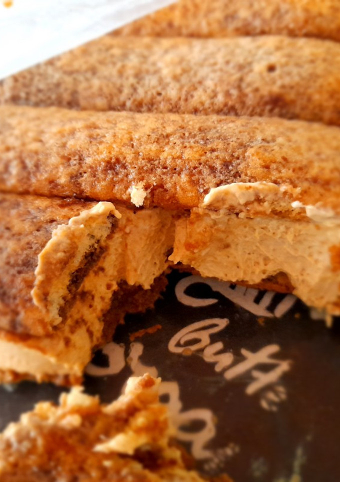 Una foto de FALSO -FALSO Tiramisú😛 más económico que el original