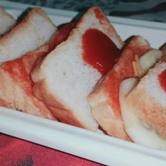 Sauce sandwich A picture of Sauce sandwich.