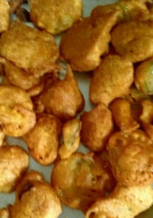 टेलदोडक्याचे पकोडे (pakoda recipe in marathi) रेसिपी चे मुख्य फोटो 