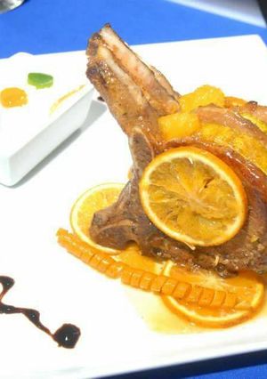 Una foto de Chuletas en licor de naranja