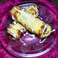 A picture of French Rolls.