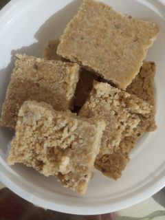 માંડવી પાક (Mandvi Paak Recipe In Gujarati) રેસીપી મુખ્ય ફોટો
