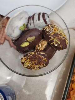 A picture of Chocolate Balls/.