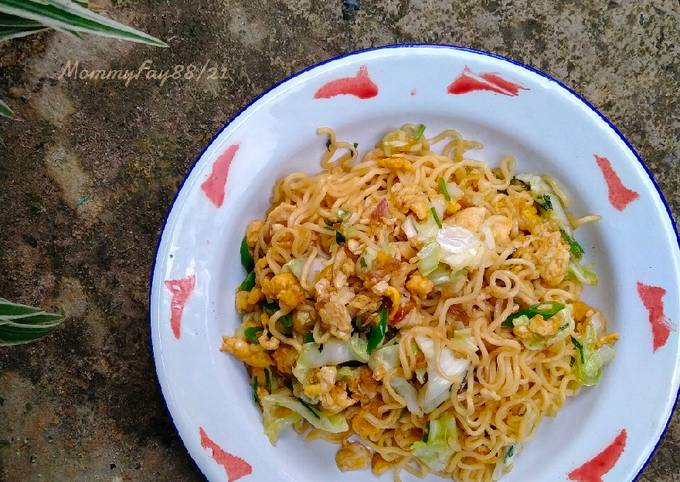 Cara Gampang Menyiapkan Mie Goreng Sederhana Anti Gagal