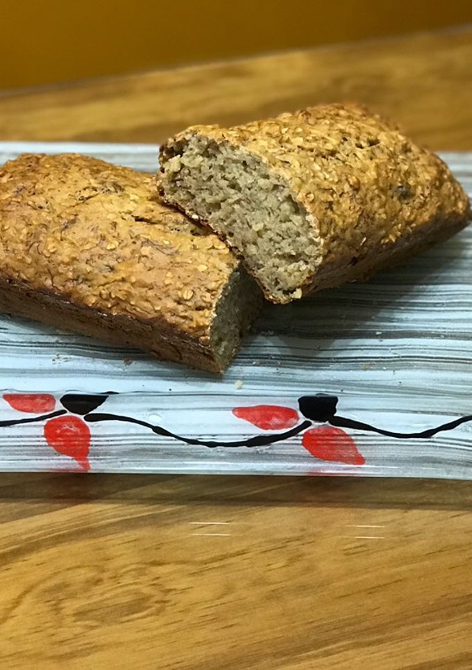 Una foto de Budín de avena, manzana y banana 🍎🍌
