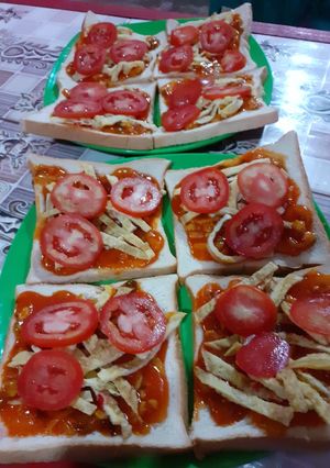 Foto resep Roti bakar saos ayam 😋