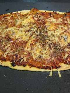 Foto principal de Pizza de cebolla y dos quesos