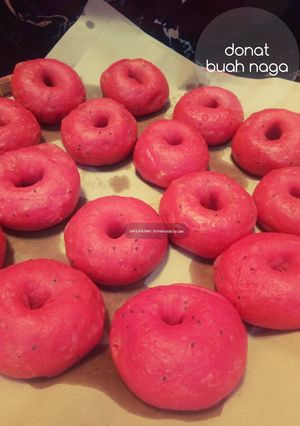 Foto resep Donat buah naga
