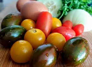 Una foto de ENSALADA Fresca de Tomaticos🍅...!