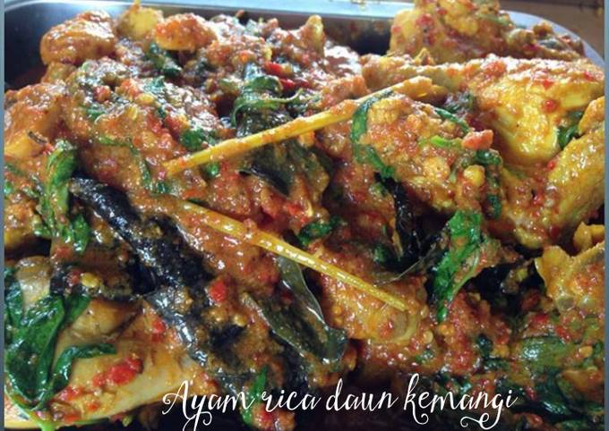 Resep Ayam rica² daun kemangi oleh Vivie Lutfiah - Cookpad