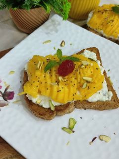 पनीर मैंगो टोस्ट (paneer mango toast recipe in Hindi) रेसिपी मुख्य फोटो