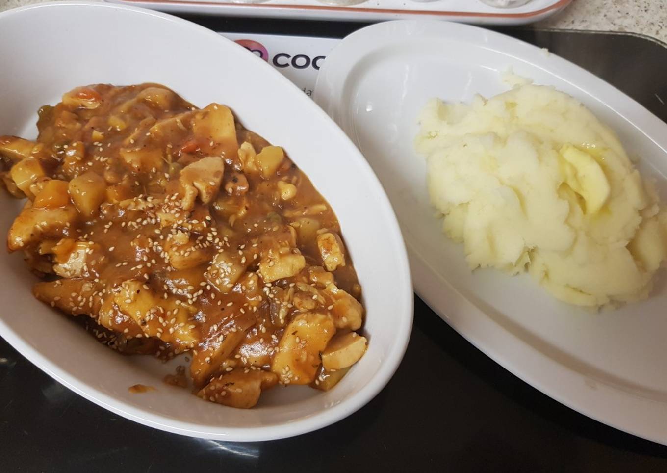Bourbon Chicken nice Sweet Tasty. âº