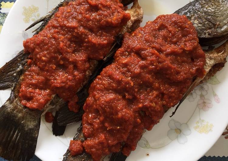 Resep Ikan Goreng Bumbu Parape yang lezat dan Mudah Dibuat
