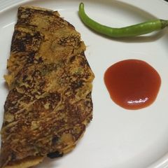 A picture of Besan ka chilla.