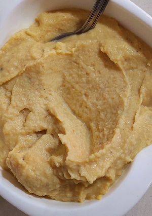 Una foto de Hummus muy fácil y sabroso! 💫