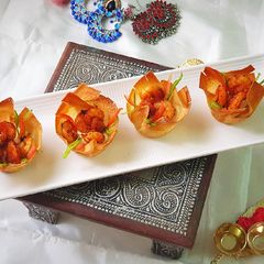 A picture of Lime shrimp cups.