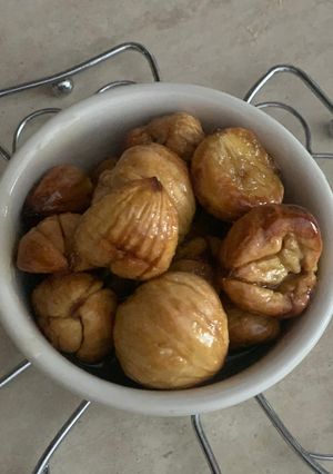 Foto di Castagne flambé al liquore Strega