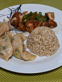 Una foto de Plato de inspiración oriental