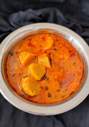 A picture of Gatte ki sabji.