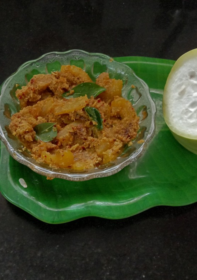சுரைக்காய் அவியல் செய்முறை முக்கிய புகைப்படம்