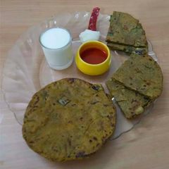 A picture of Spicy bajara rotalo.