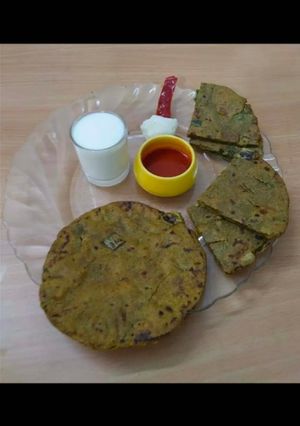 A picture of Spicy bajara rotalo.