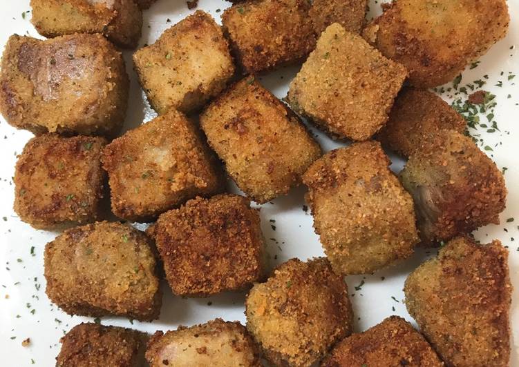 Tacos de atún empanados