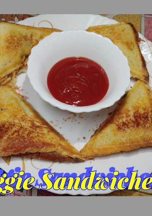 A picture of Paneer Veggie Sandwiches.