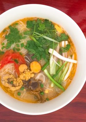 Hình của món Bún gạo khô nấu lòng gà.