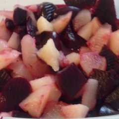 Una foto de Ensalada DIET de Remolacha y Peras