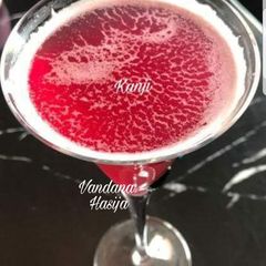 A picture of Beetroot Gajar Ki Kanji🍷(Indian Probiotic Drink).