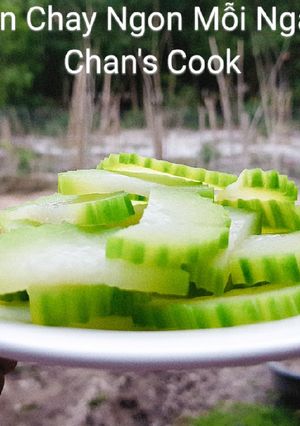 Hình của món Bí đao luộc chấm tương miso chay.