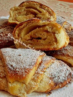 Zserbó kifli recept fotója