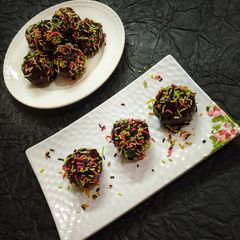 A picture of Chocolatey Paan Balls.