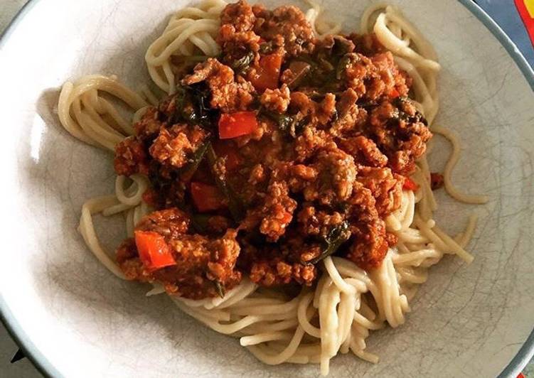Steps to Prepare Perfect Vegan spaghetti Bolognese