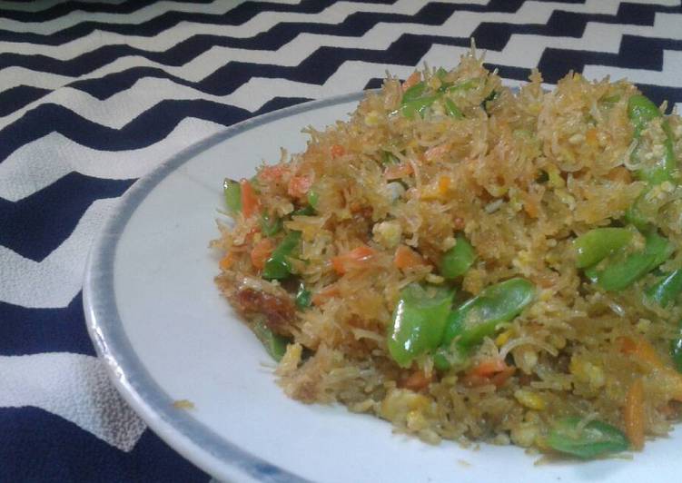 Resep Bihun Goreng Kecap oleh inneinge - Cookpad