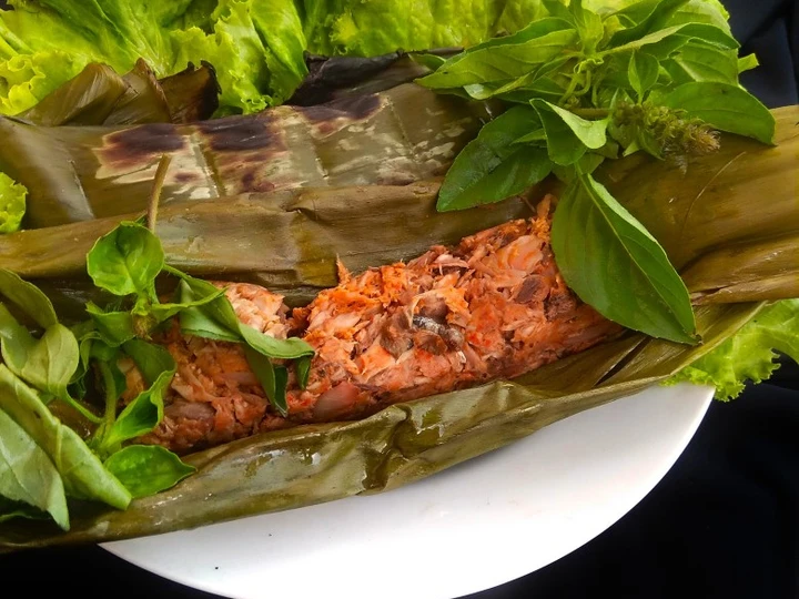 Cara Sederhana Membuat Resep  Pepes tongkol mangga muda yang Enak Banget, Lezat