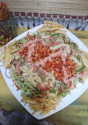 A picture of Tri-Colour Chicken Pasta Platter.
