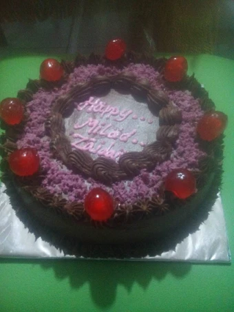 Cara Mudah Menyiapkan Resep  Birthday cake dengan cream coklat yang Menggugah Selera, Enak Banget