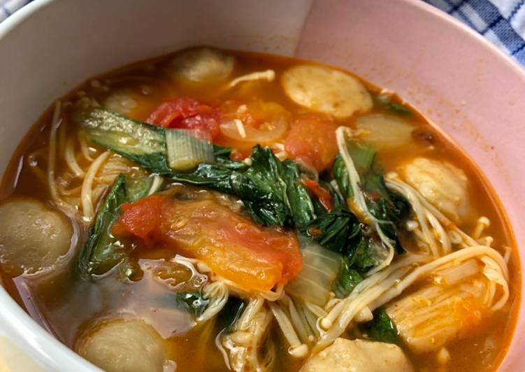 Cara Gampang Membuat Sup Enoki Kuah Pedas #dapurwiwin 👩🏻‍🍳, Menggugah Selera