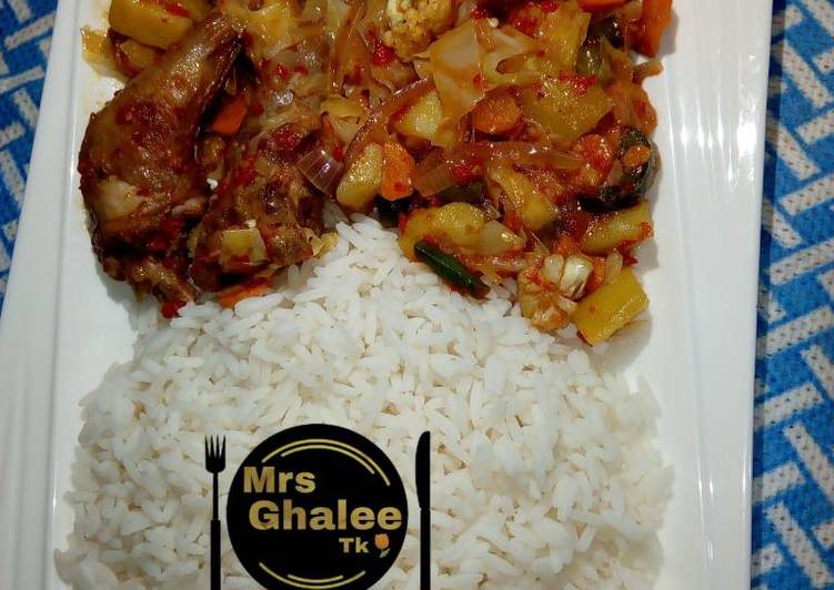 Easiest Way to Prepare Perfect White rice with chicken cabbage sauce
