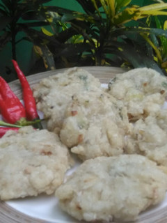 Foto resep Cireng NASI EMPUK didalam crispy diluar