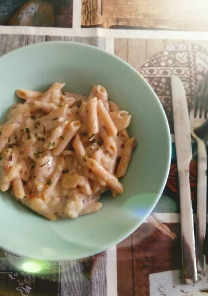 Una foto de Pasta con peras, gorgonzola y nueces