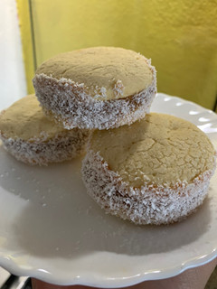 Una foto de Alfajores de maicena ✌️(clásico para uruguayos o argentinos)