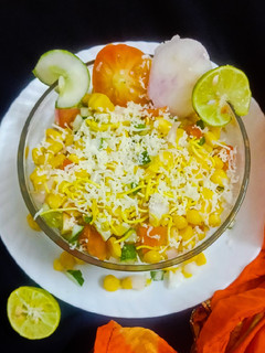 કોર્ન ચાટ (Corn Chat Recipe In Gujarati) રેસીપી મુખ્ય ફોટો