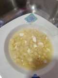 Sopa de tiburon con huevo duro